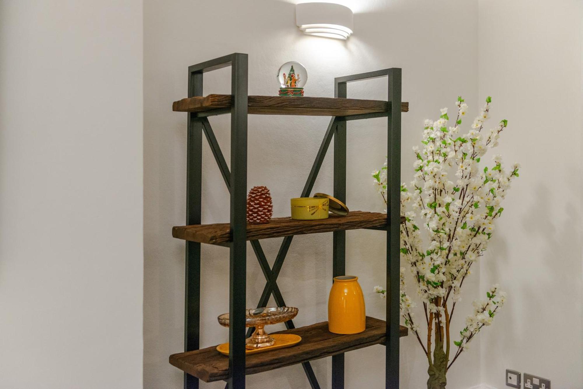 5H Modern Elegance 1-Bedroom City Living In Londen Buitenkant foto